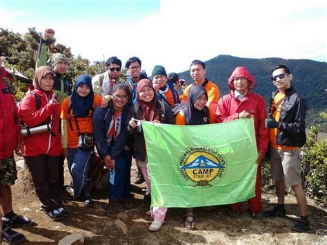 Peralatan dan Persiapan Pendakian Base Camp Gunung Pangrango